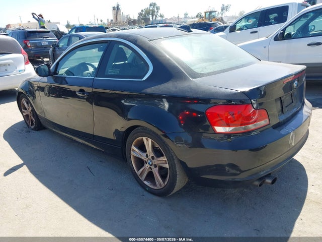 45074400 :رقم المزاد ، WBAUP9C56DVS95832 vin ، 2013 Bmw 128i مزاد بيع
