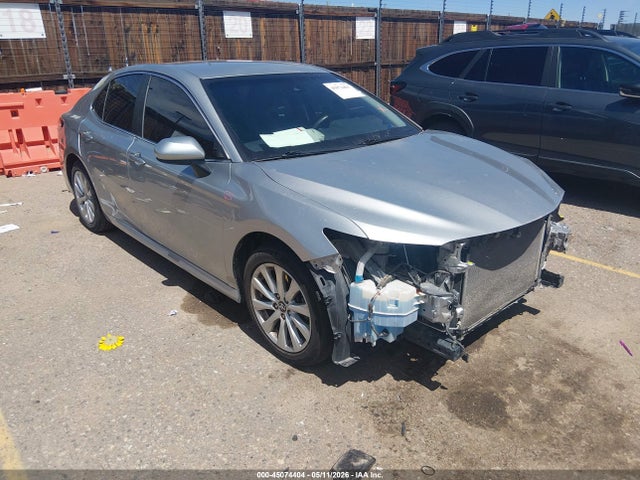 2018 4T1B11HK6JU114575 main image