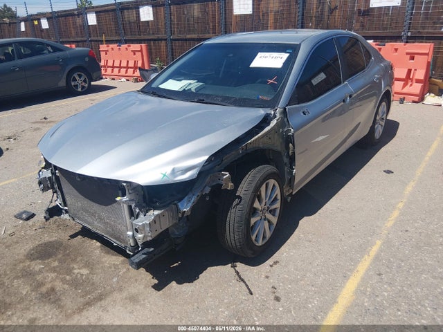 Toyota CAMRY LE 2018 4T1B11HK6JU114575 Image 2