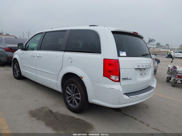 2017 Dodge Grand Caravan Sxt მანქანა იყიდება აუქციონზე, vin: 2C4RDGCG4HR685831, აუქციონის ნომერი: 45074438