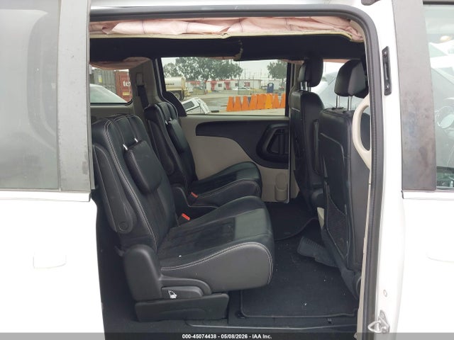 2017 Dodge Grand Caravan Sxt მანქანა იყიდება აუქციონზე, vin: 2C4RDGCG4HR685831, აუქციონის ნომერი: 45074438
