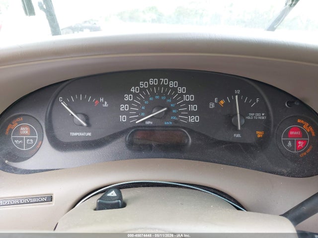 2002 Buick Century Custom მანქანა იყიდება აუქციონზე, vin: 2G4WS52J021172166, აუქციონის ნომერი: 45074448