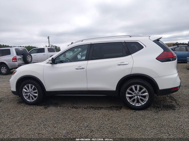 2018 Nissan Rogue Sv მანქანა იყიდება აუქციონზე, vin: 5N1AT2MV2JC795982, აუქციონის ნომერი: 45074454