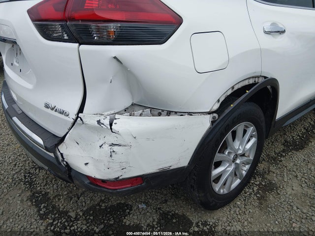 2018 Nissan Rogue Sv მანქანა იყიდება აუქციონზე, vin: 5N1AT2MV2JC795982, აუქციონის ნომერი: 45074454