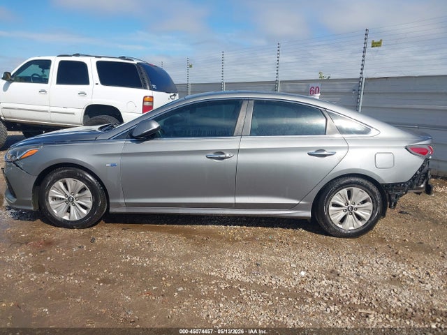 Продажа на аукционе авто 2018 Hyundai Sonata Hybrid Se, vin: KMHE24L36JA079002, номер лота: 45074457