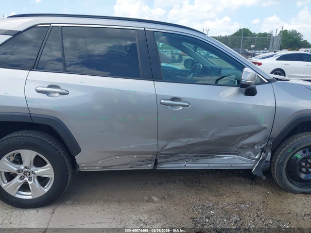 45074465 :رقم المزاد ، 2T3W1RFV4MC119350 vin ، 2021 Toyota Rav4 Xle مزاد بيع