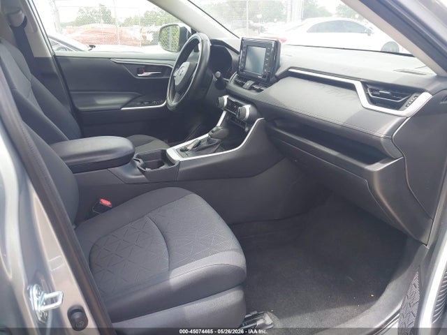 45074465 :رقم المزاد ، 2T3W1RFV4MC119350 vin ، 2021 Toyota Rav4 Xle مزاد بيع