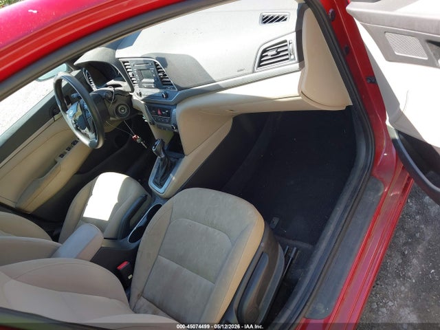 45074499 :رقم المزاد ، KMHD74LF5HU417795 vin ، 2017 Hyundai Elantra Se مزاد بيع