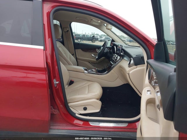 WDC0G4JB2KV143373 Mercedes-Benz GLC 300