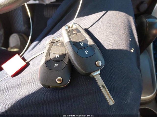 KL7CJKSB0LB327010 Chevrolet Trax Fwd Ls
