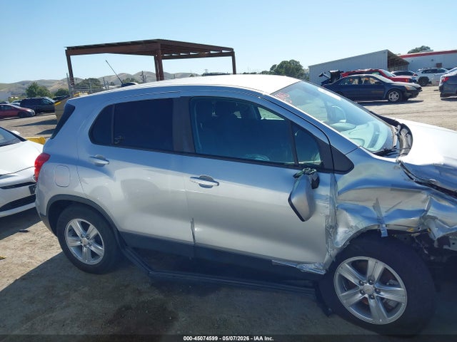KL7CJKSB0LB327010 Chevrolet Trax Fwd Ls