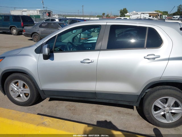KL7CJKSB0LB327010 Chevrolet Trax Fwd Ls