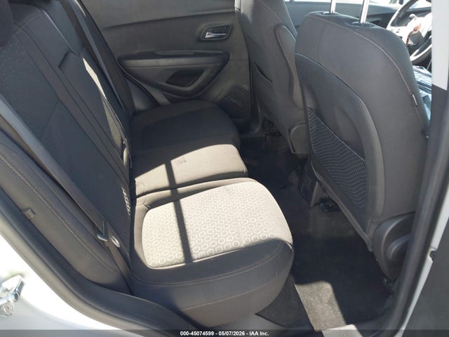 KL7CJKSB0LB327010 Chevrolet Trax Fwd Ls