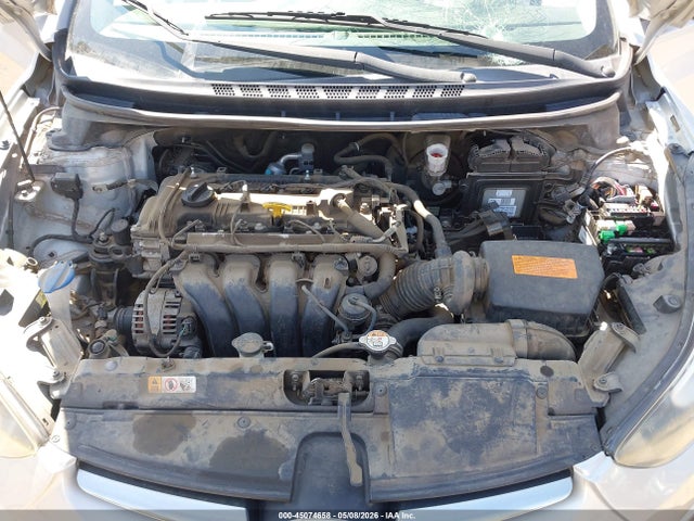 2015 Hyundai Elantra Se მანქანა იყიდება აუქციონზე, vin: 5NPDH4AE9FH645186, აუქციონის ნომერი: 45074658