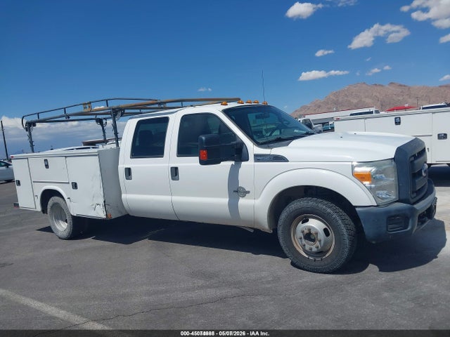 Ford F-350 Chassis Xl 2015 1FD8W3GT2FEA24343 Image 18