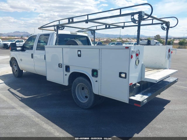 Ford F-350 Chassis Xl 2015 1FD8W3GT2FEA24343 Image 3