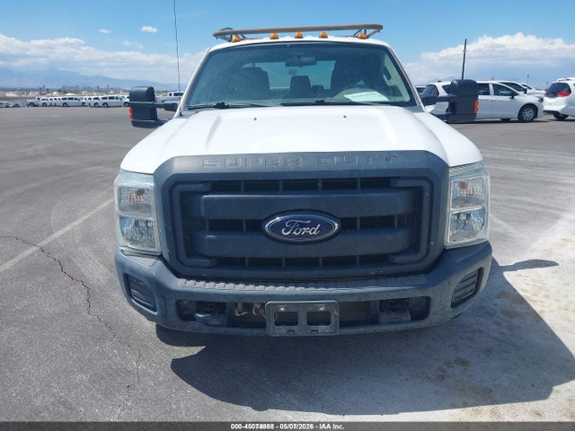 Ford F-350 Chassis Xl 2015 1FD8W3GT2FEA24343 Image 6