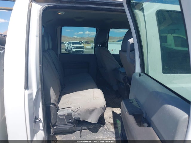 Ford F-350 Chassis Xl 2015 1FD8W3GT2FEA24343 Image 8
