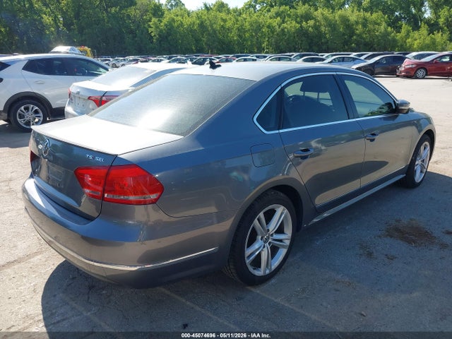 Aukcja sprzedaży 2014 Volkswagen Passat 1.8t Sel Premium, vin: 1VWCS7A38EC063472, numer aukcji: 45074696