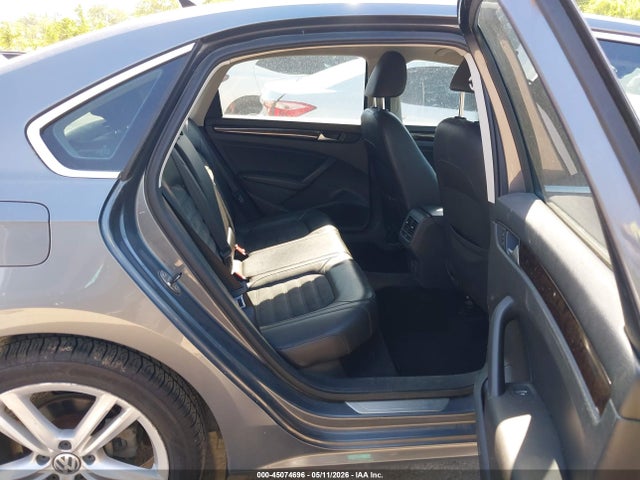 Aukcja sprzedaży 2014 Volkswagen Passat 1.8t Sel Premium, vin: 1VWCS7A38EC063472, numer aukcji: 45074696