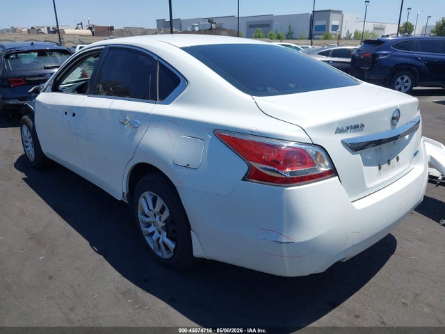 2014 Nissan Altima 2.5 S მანქანა იყიდება აუქციონზე, vin: 1N4AL3AP1EN372259, აუქციონის ნომერი: 45074716