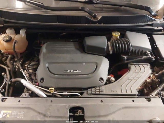 45074744 :رقم المزاد ، 2C4RC1BGXHR821851 vin ، 2017 Chrysler Pacifica Touring-l مزاد بيع