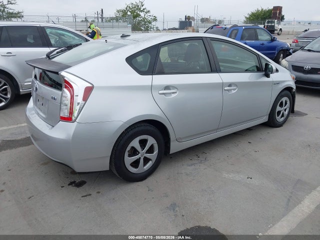 JTDKN3DU7E1801910 Toyota Prius Three