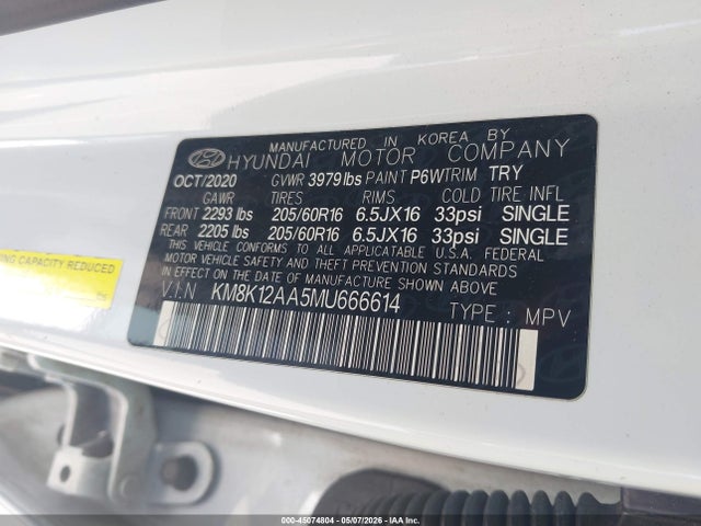 45074804 :رقم المزاد ، KM8K12AA5MU666614 vin ، 2021 Hyundai Kona Se مزاد بيع