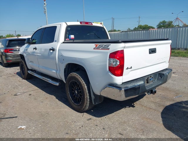 Продажа на аукционе авто 2018 Toyota Tundra Sr5 5.7l V8, vin: 5TFDW5F19JX691437, номер лота: 45074805