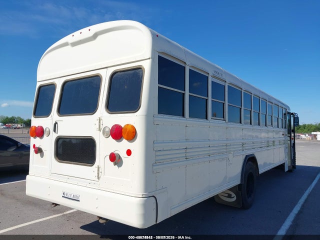 45074842 :رقم المزاد ، 1BAKFCPA6FF310516 vin ، 2015 Blue Bird School Bus / Transit Bus مزاد بيع