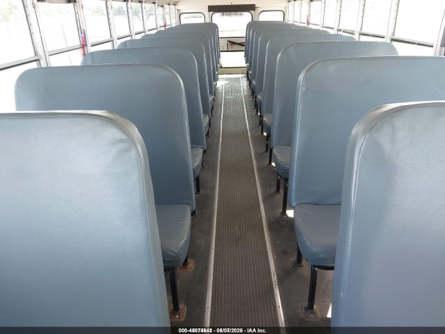 45074842 :رقم المزاد ، 1BAKFCPA6FF310516 vin ، 2015 Blue Bird School Bus / Transit Bus مزاد بيع