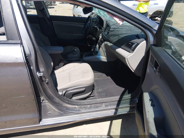 Aukcja sprzedaży 2018 Hyundai Elantra Value Edition, vin: 5NPD84LF3JH284505, numer aukcji: 45074861