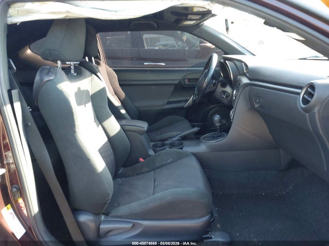 45074869 :رقم المزاد ، JTKJF5C72B3009608 vin ، 2011 Scion Tc مزاد بيع