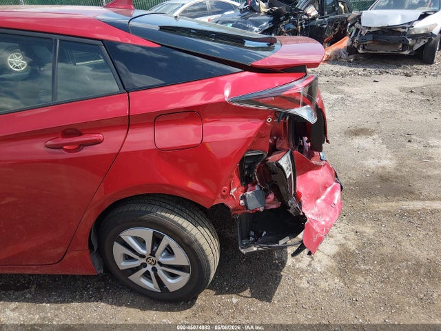 JTDKARFU7J3550509 Toyota Prius Four