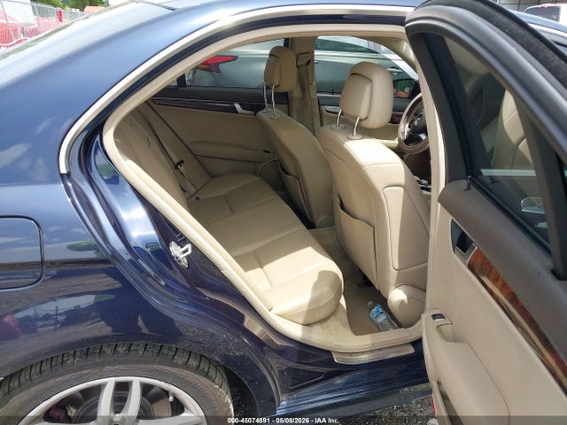 45074891 :رقم المزاد ، WDDGF8BB4CR221715 vin ، 2012 Mercedes-benz C 300 Sport 4matic مزاد بيع