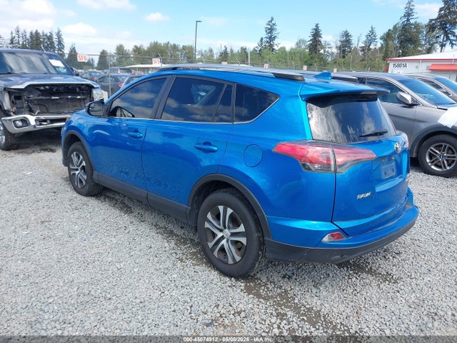 JTMBFREV7HJ140701 Toyota RAV4 LE