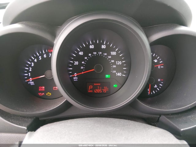45074924 :رقم المزاد ، KNDJT2A56D7768239 vin ، 2013 Kia Soul مزاد بيع