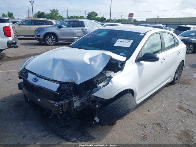 45074927 :رقم المزاد ، 3KPF34AD9ME277012 vin ، 2021 Kia Forte Gt-line مزاد بيع