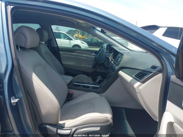 2015 Hyundai Sonata Sport მანქანა იყიდება აუქციონზე, vin: 5NPE34AF4FH126543, აუქციონის ნომერი: 45074973