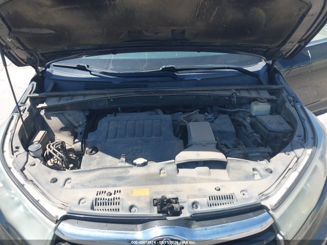 Продаж на аукціоні авто 2015 Toyota Highlander Xle V6, vin: 5TDKKRFH8FS095837, номер лоту: 45074974