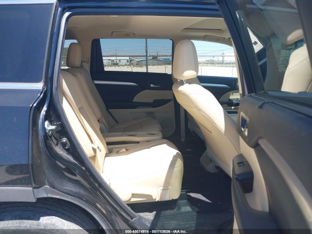 Продаж на аукціоні авто 2015 Toyota Highlander Xle V6, vin: 5TDKKRFH8FS095837, номер лоту: 45074974