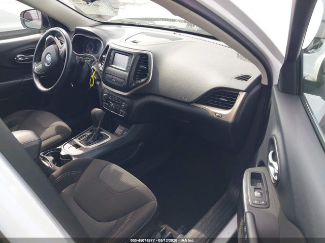 45074977 :رقم المزاد ، 1C4PJLCS7FW695626 vin ، 2015 Jeep Cherokee Latitude مزاد بيع