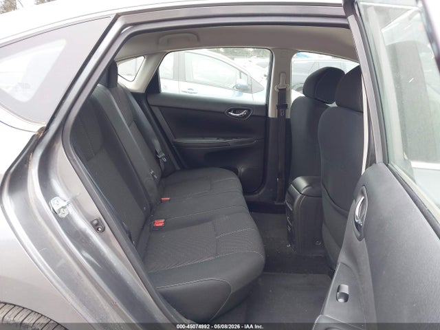 45074992 :رقم المزاد ، 3N1AB7AP3JY309927 vin ، 2018 Nissan Sentra S مزاد بيع