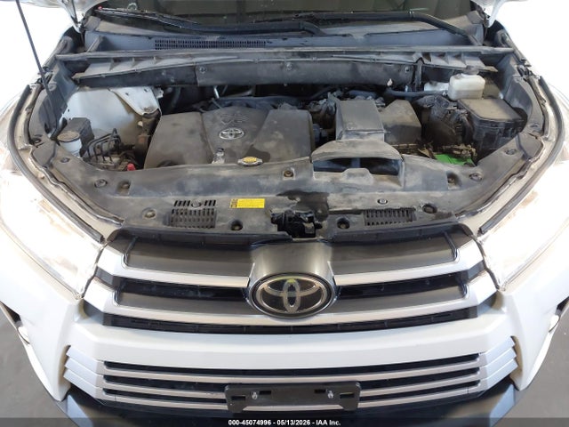 Продажа на аукционе авто 2017 Toyota Highlander Xle, vin: 5TDJZRFH6HS393281, номер лота: 45074996