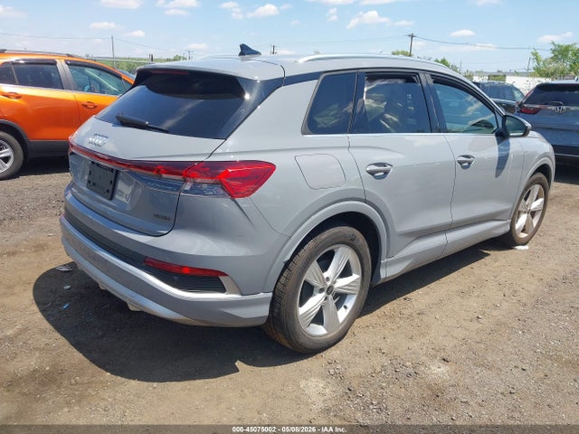 Продаж на аукціоні авто 2024 Audi Q4 E-tron Premium 55 Quattro, vin: WA1KUBFZ4RP077631, номер лоту: 45075002