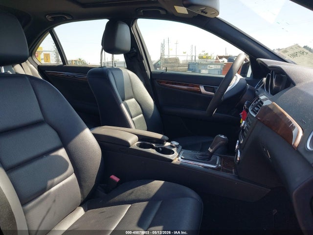WDDGF4HB4EG210244 Mercedes-Benz C 250 Sport