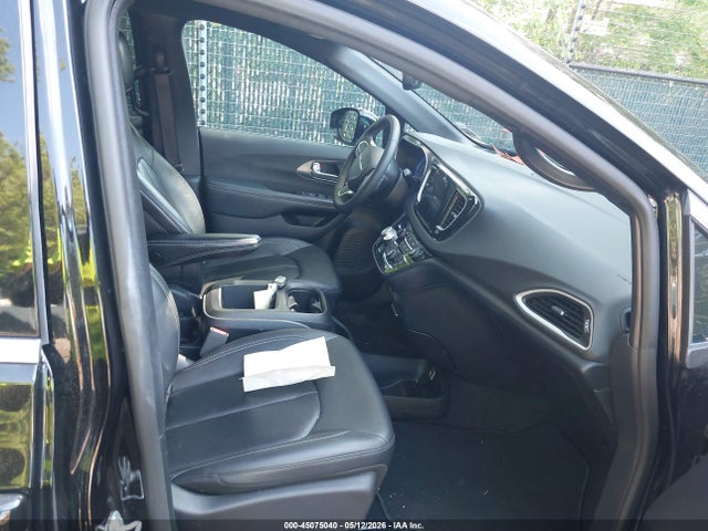 Продаж на аукціоні авто 2025 Chrysler Pacifica Select, vin: 2C4RC1BG6SR510067, номер лоту: 45075040