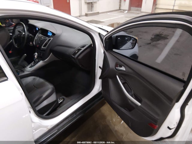 1FADP3F25EL294000 Ford FOCUS SE