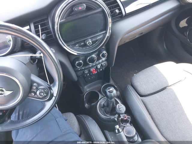 WMWXP7C50G3B49138 Mini Hardtop Cooper S