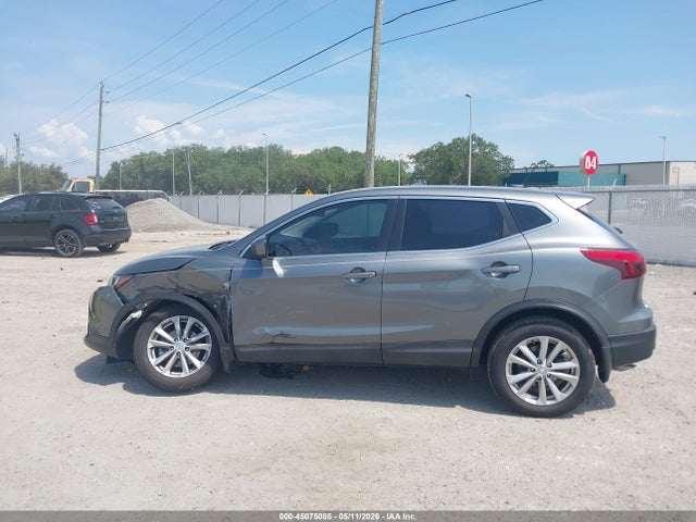 45075085 :رقم المزاد ، JN1BJ1CP9JW162084 vin ، 2018 Nissan Rogue Sport S مزاد بيع
